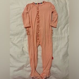 Magnetic me- pajamas